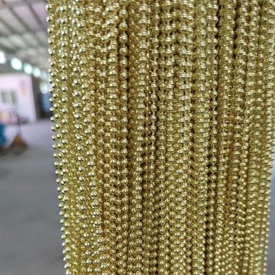 Cadena de bolas de plástico pulido para cortinas escolares de varios tamaños