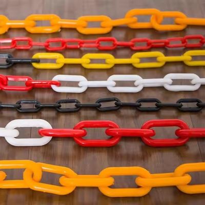 Un buen precio. Cadena de barrera de plástico de advertencia de tráfico de PE de 6 mm con alta visibilidad para la seguridad vial y tamaño personalizable en línea
